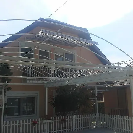Apartament Friends Héviz